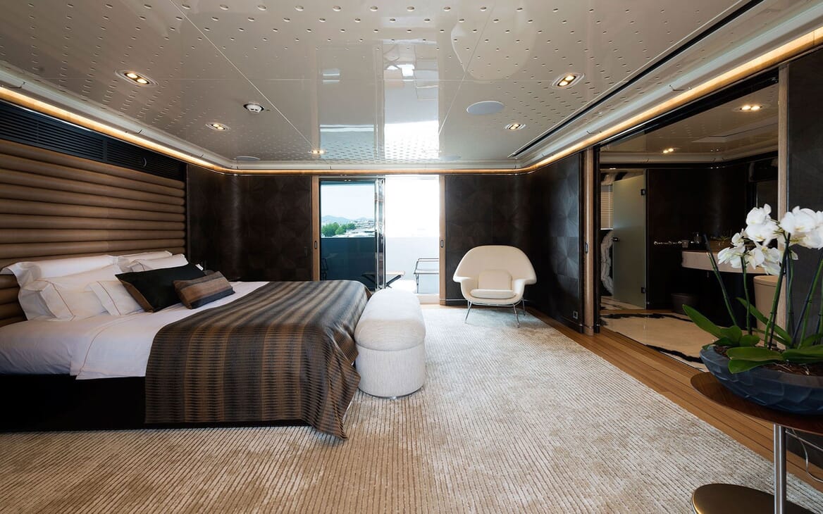 Motor Yacht AQUARIUS Master Stateroom