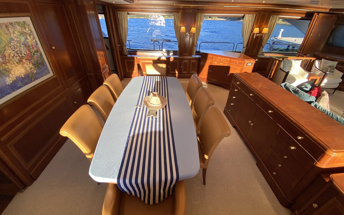 Motor Yacht TURK'S Dining Table