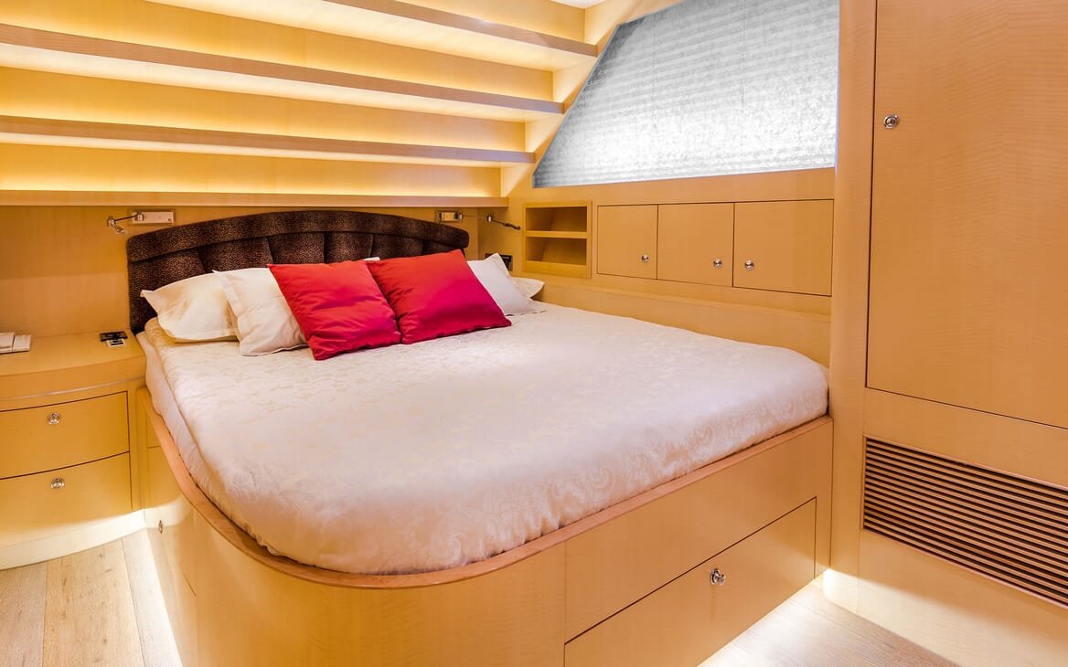 Motor Yacht CONTE ALBERTI Double Guest Stateroom