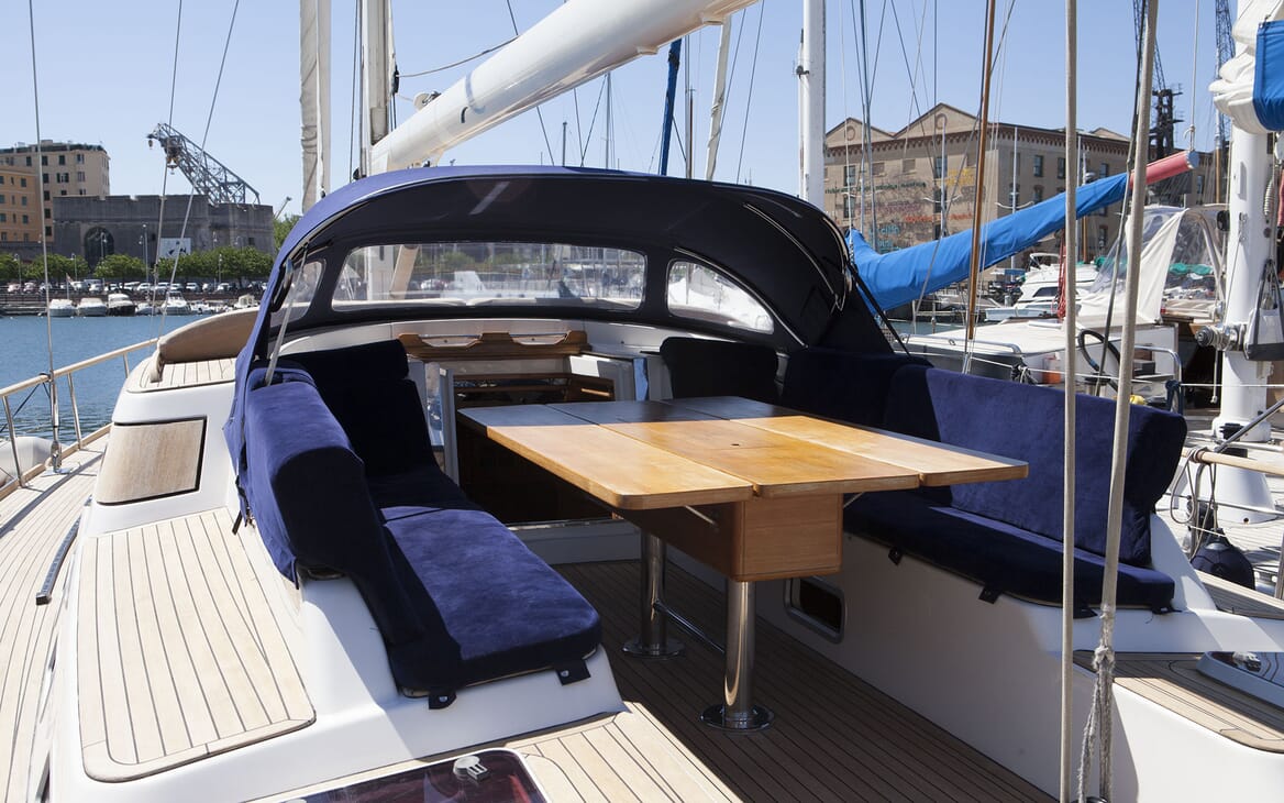 Motor Yacht ARCADIA Deck Table