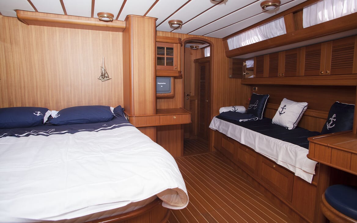 Motor Yacht ARCADIA Double Stateroom