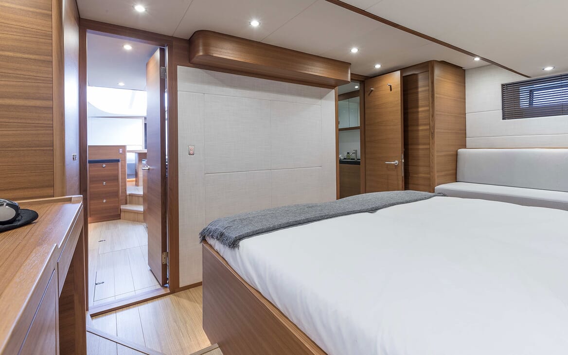 Sailing Yacht RSC 1900 Master Double Stateroom