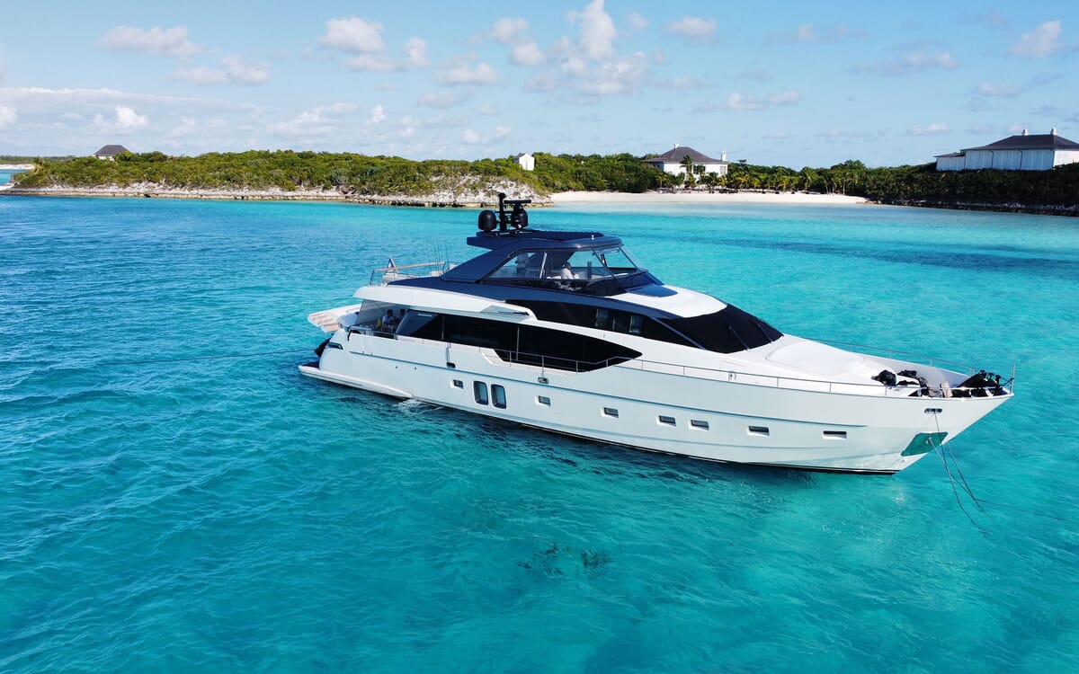 5 star yacht charters