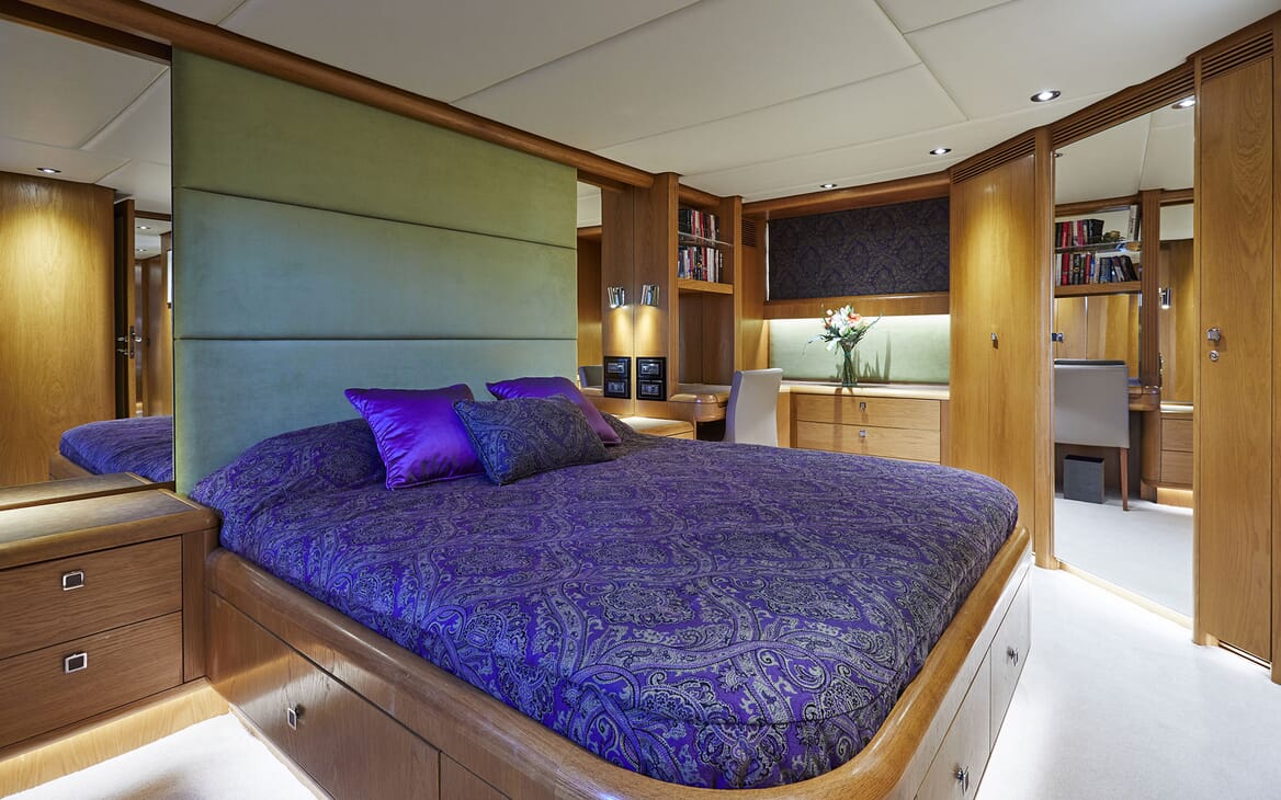Motor Yacht CAMENA master stateroom