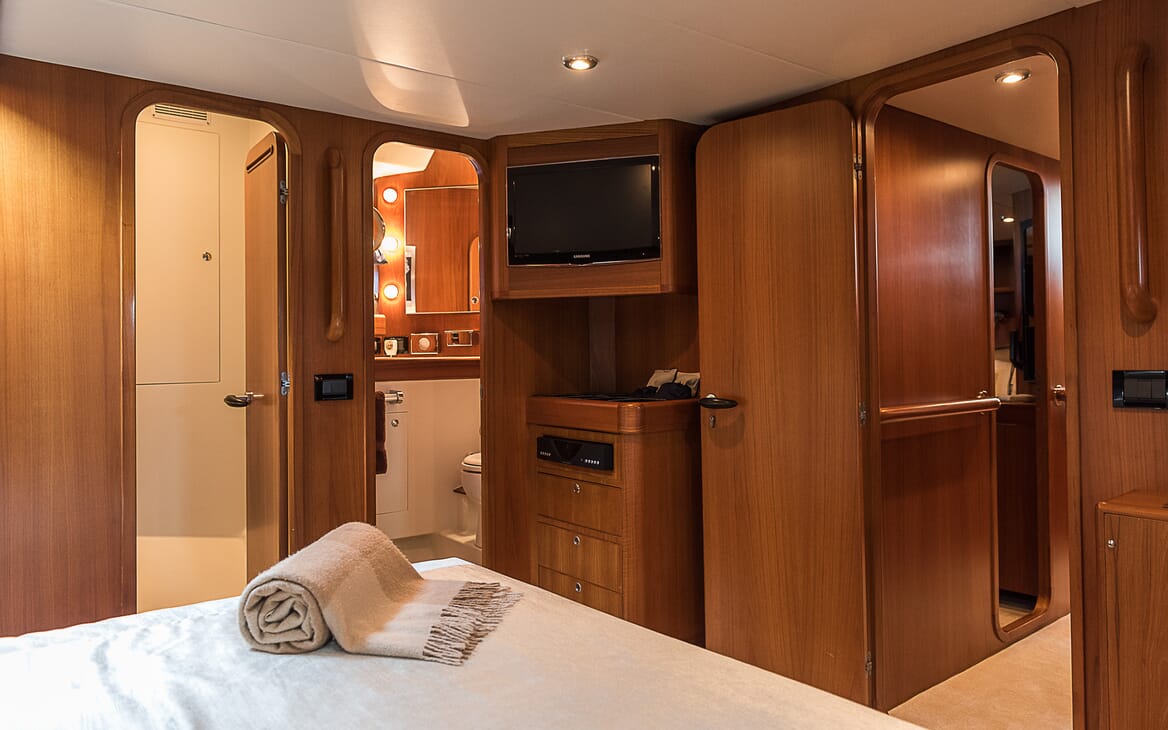 Sailing Yacht Sindonemo stateroom