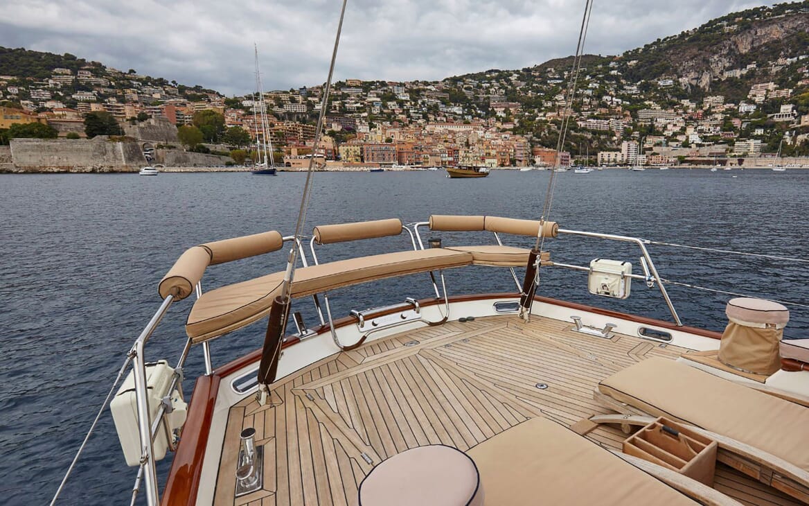 Yacht Photos - bgyb_charter_irelanda_luxury_alloy_yachts_resized_2022_17