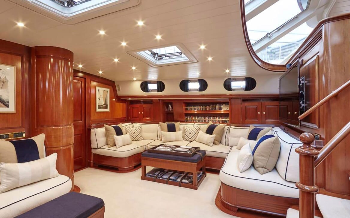 Yacht Photos - bgyb_charter_irelanda_luxury_alloy_yachts_resized_2022_19