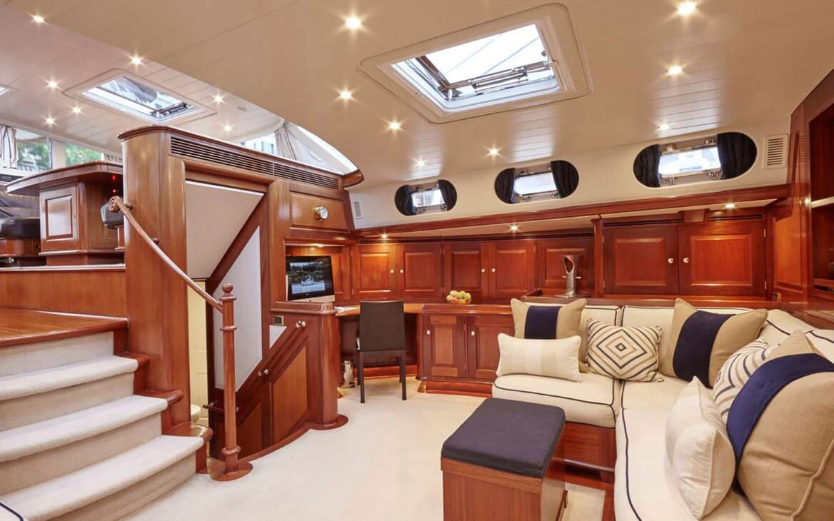 Yacht Photos - bgyb_charter_irelanda_luxury_alloy_yachts_resized_2022_7