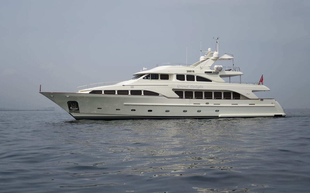 30 meter motor yacht for sale