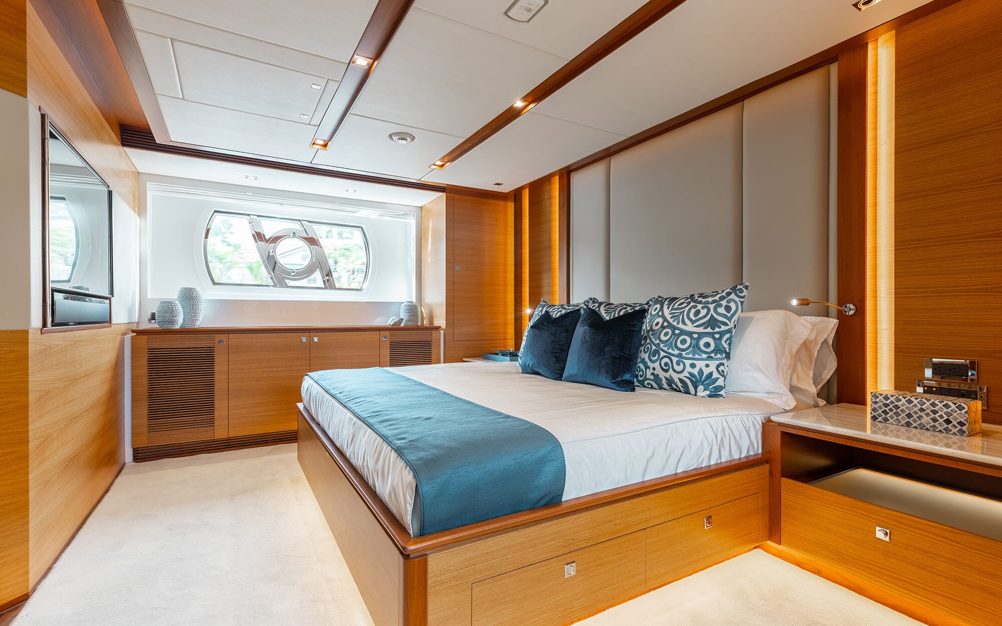  Marquet、YACHTS、海外版超希少レゾネ、新品額付 mqdefault.jpg