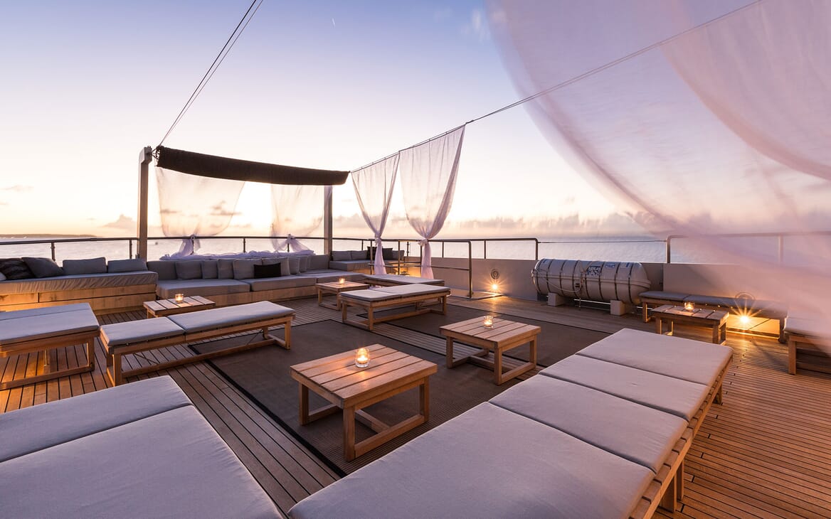 Motor Yacht MARIU Sun Deck Evening