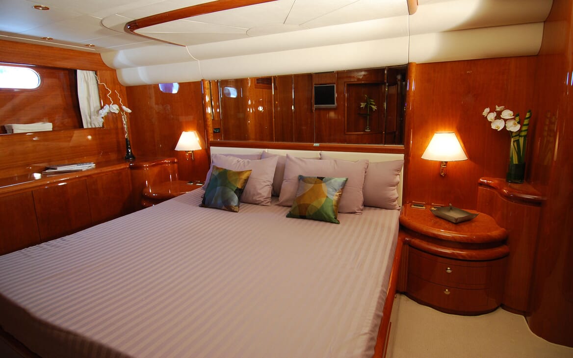 Motor Yacht BEIJA FLORE Double Stateroom