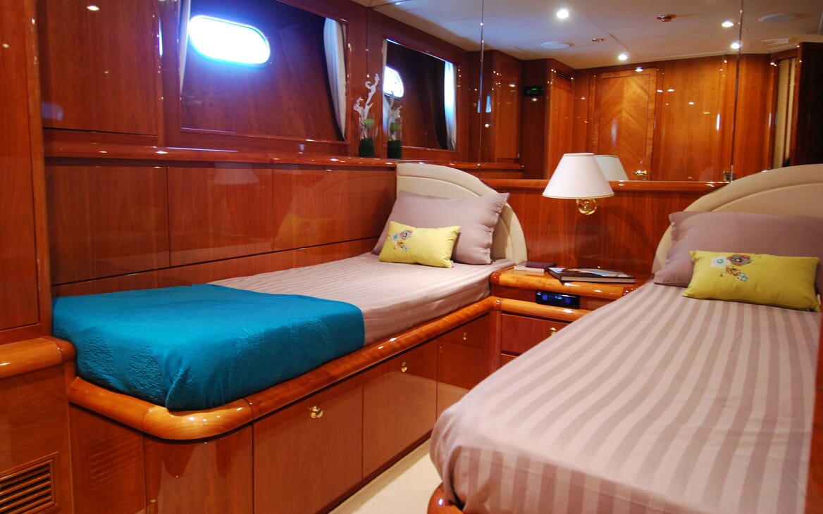 Motor Yacht BEIJA FLORE Twin Guest Stateroom