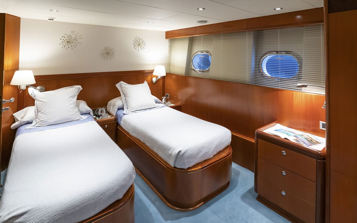 Motor Yacht ALCOR Twin Guest Stateroom