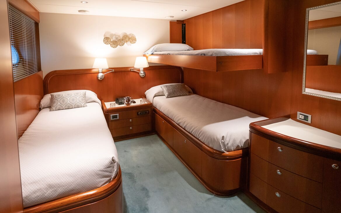 Motor Yacht ALCOR Twin Guest Stateroom with Pullman