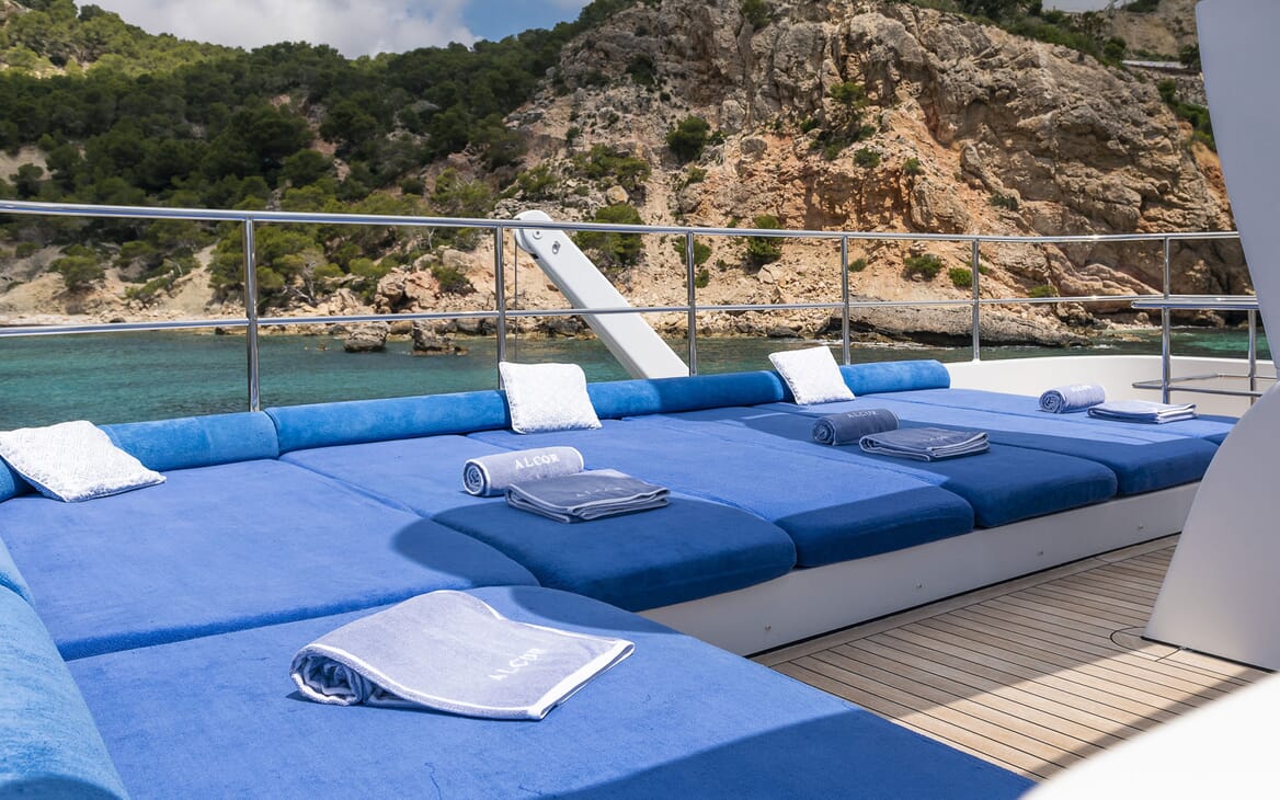 Motor Yacht ALCOR Sun Pad
