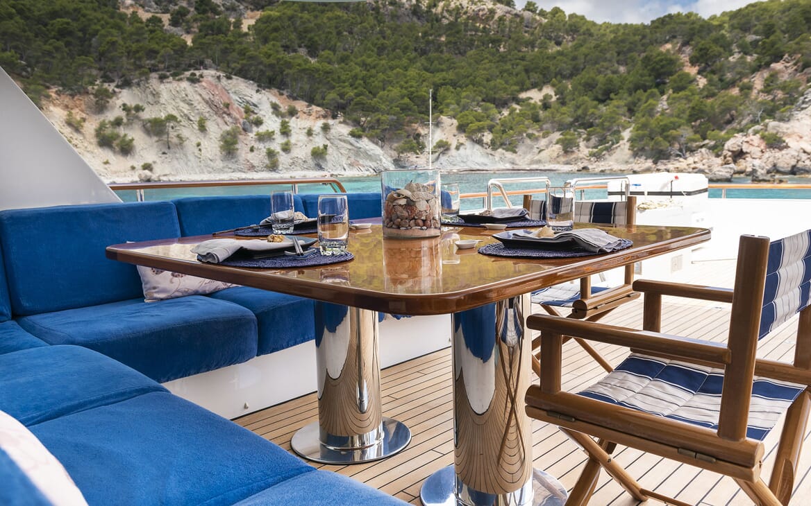 Motor Yacht ALCOR Aft Deck Dining Table