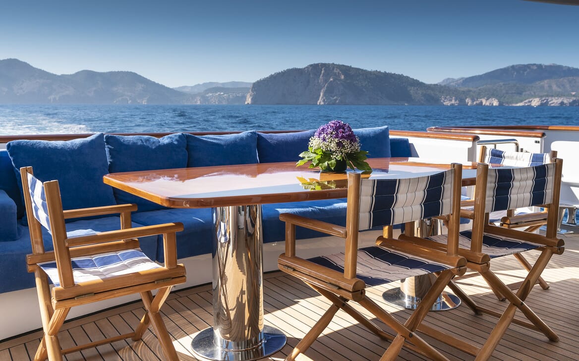 Motor Yacht ALCOR Table with View