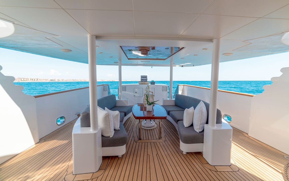 Motor Yacht Berzinc Deck Seating