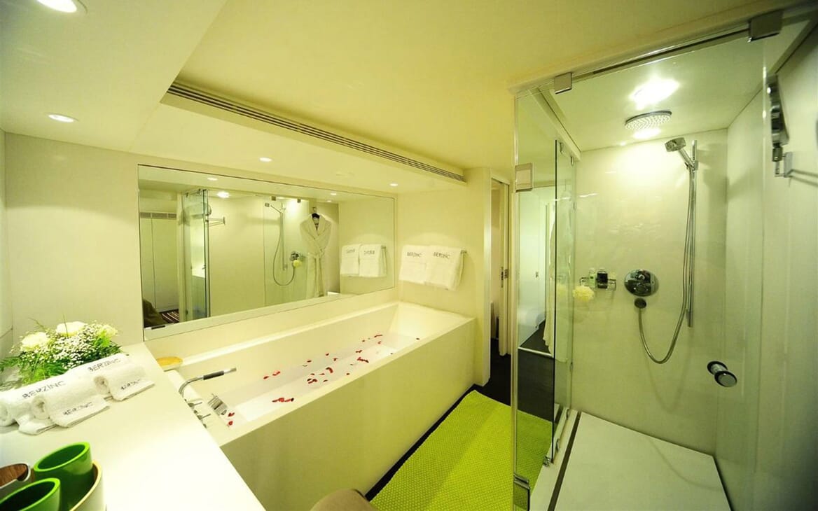 Motor Yacht Berzinc Master Bathroom
