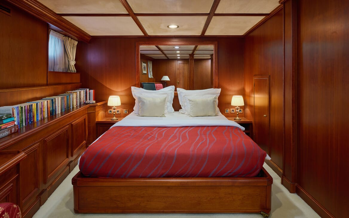 Motor Yacht SEAGULL II Double Guest Stateroom