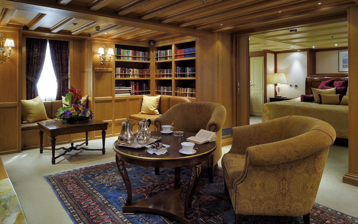 Motor Yacht CHRISTINA O Master Statroom Library
