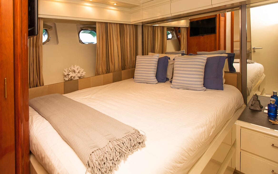 Motor Yacht WHITE FANG Guest Double Stateroom