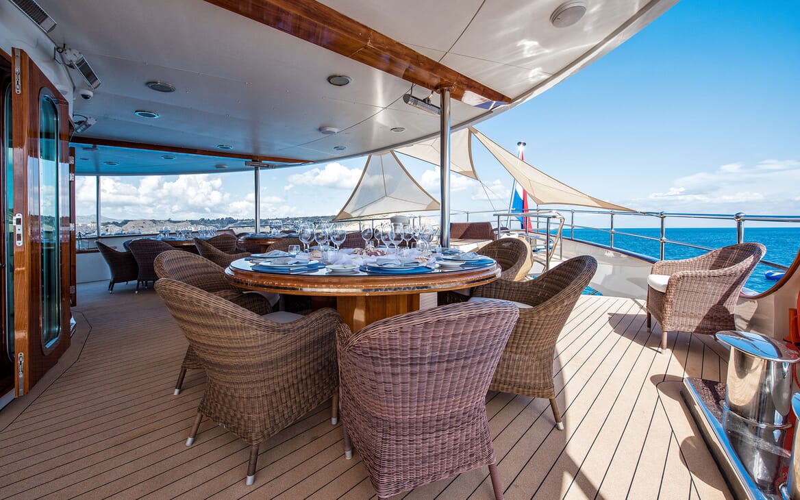 Motor Yacht SHERAKAN Aft Dining Table