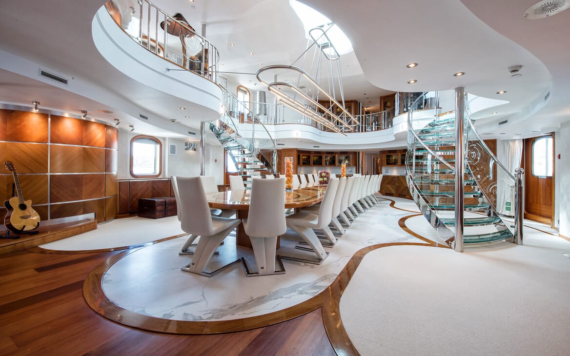 Motor Yacht SHERAKAN Dining Room