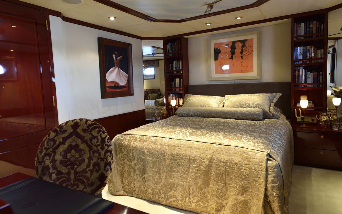 Motor Yachts THE MERCY BOYS Guest Double Stateroom