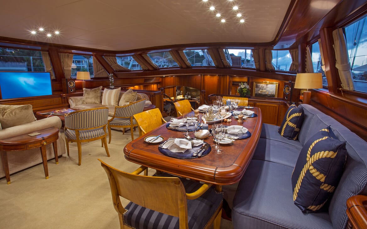 Sailing Yacht HYPERION Main Saloon and Dining