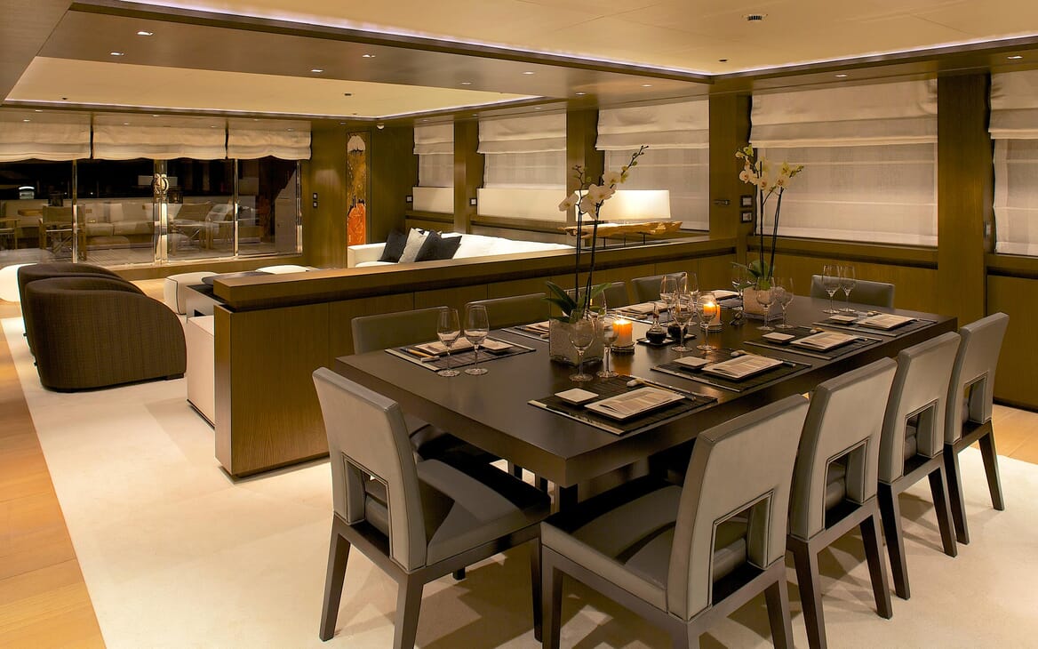 Motor Yacht Aqua dining area