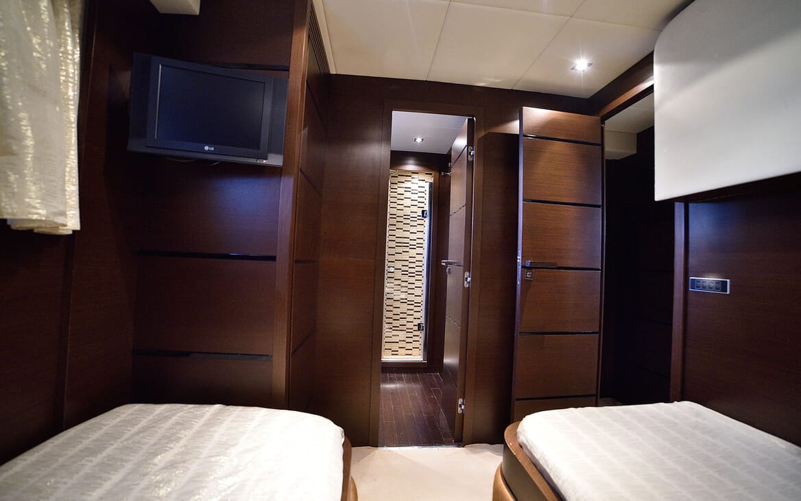 Motor Yacht ANDEA Master Stateroom 2