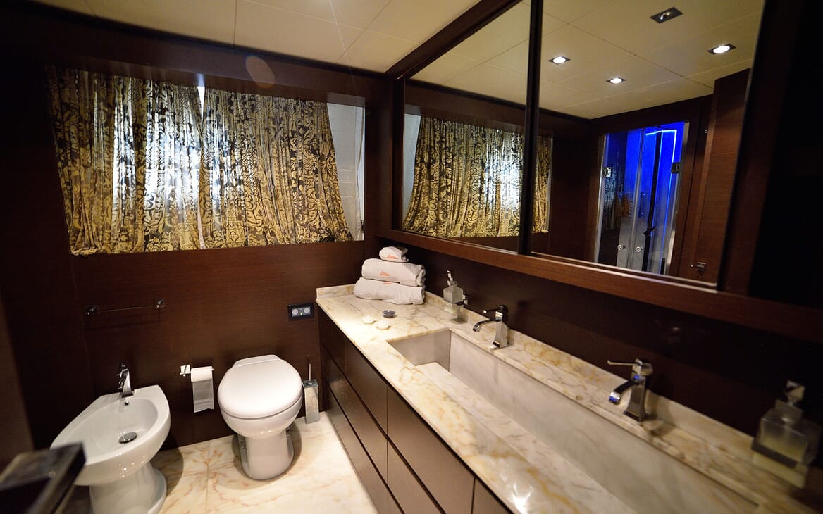 Motor Yacht ANDEA Guest Stateroom