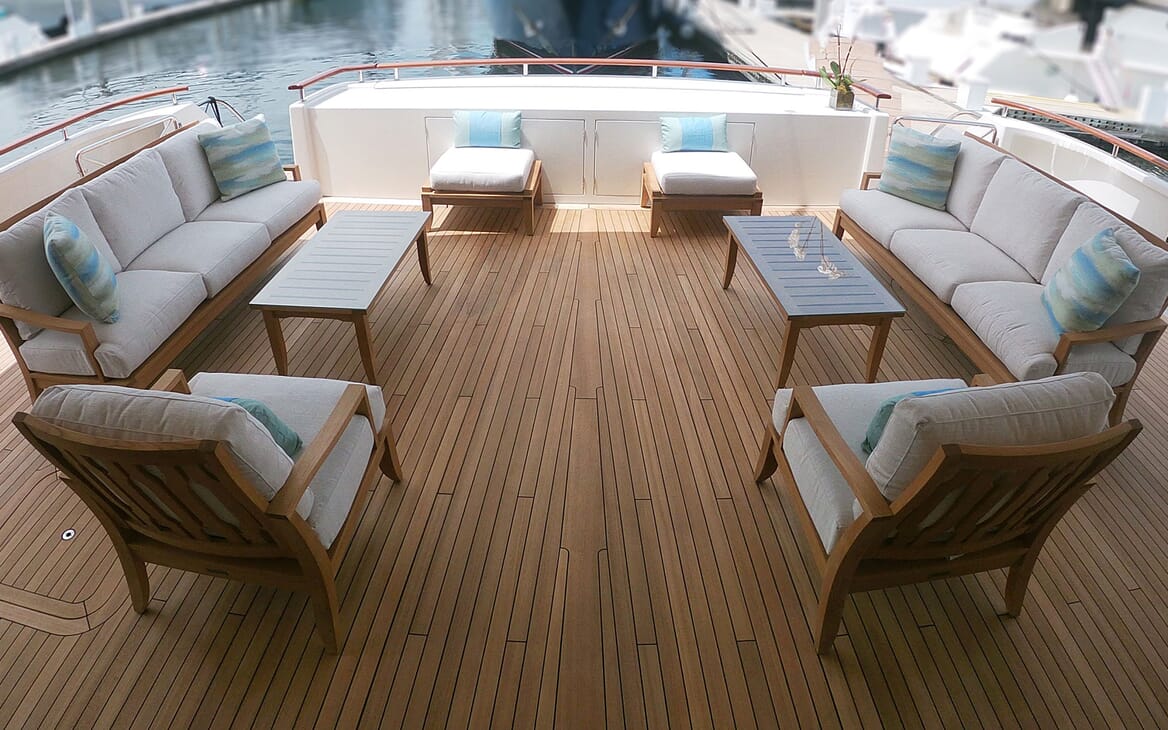 Motor Yacht Avalon Aft Deck Seating