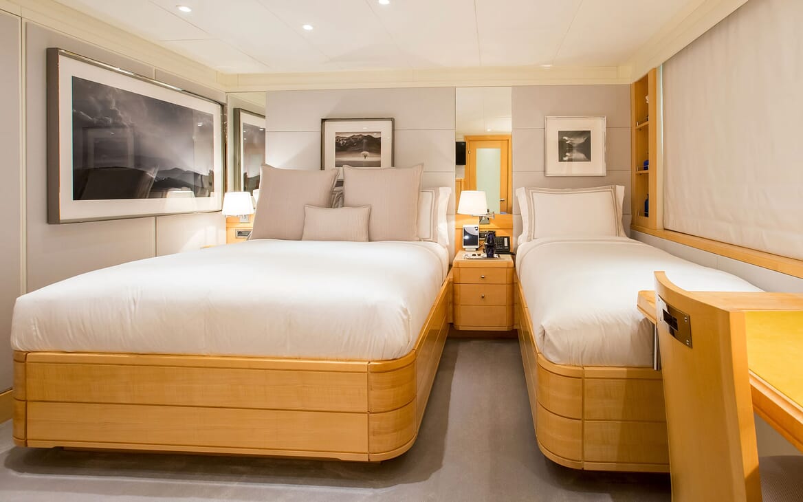 Motor Yacht LA TANIA Twin Guest Stateroom