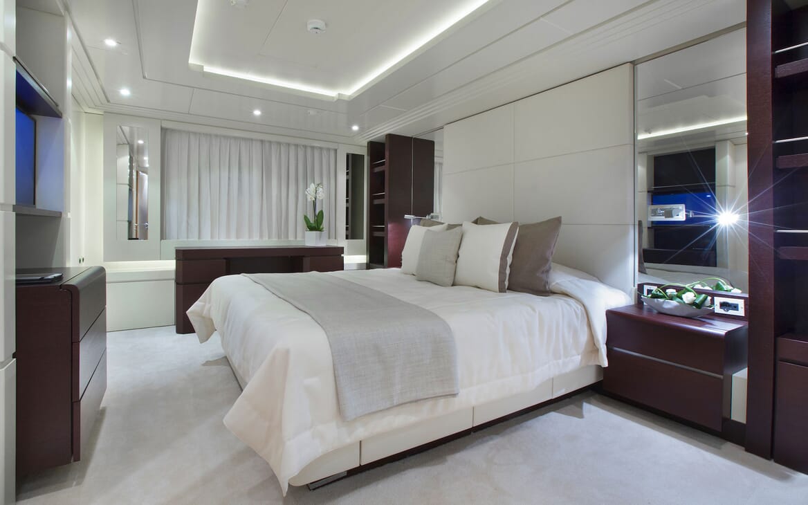 Motor Yacht ROLA VIP Double Stateroom