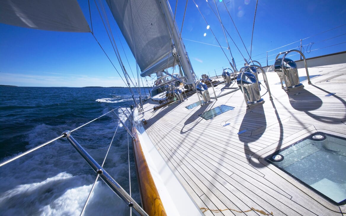 Sailing Yacht Asolare foredeck