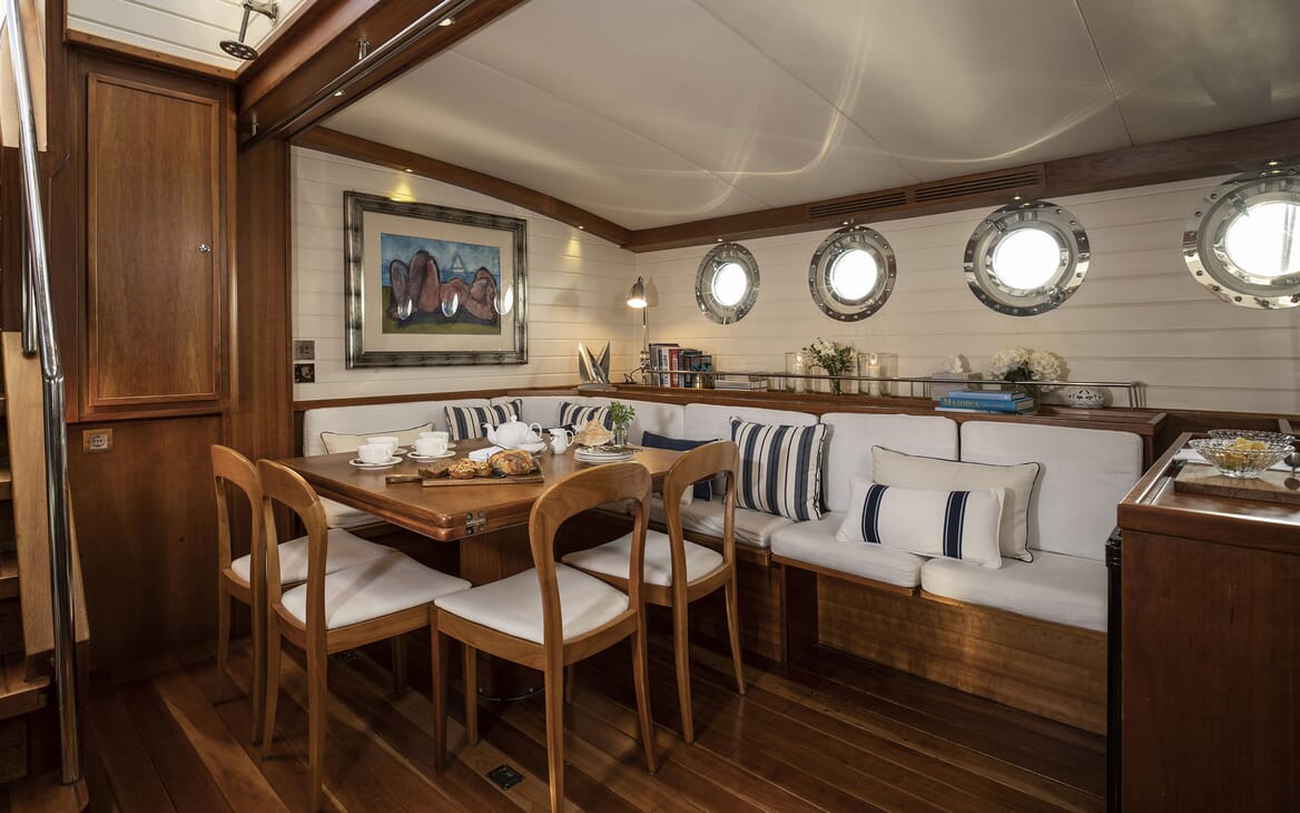 Sailing Yacht ALEXA OF LONDON Main Salon Breakfast