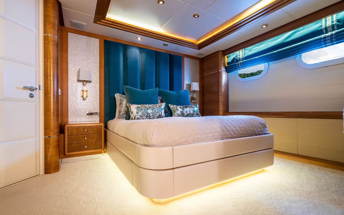 Motor Yacht VIBRANCE Guest Double Stateroom 3