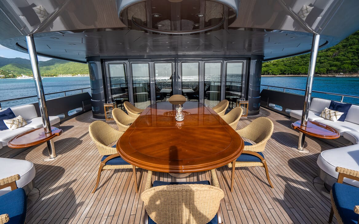Motor Yacht VIBRANCE Upper Aft Deck Dining Table1