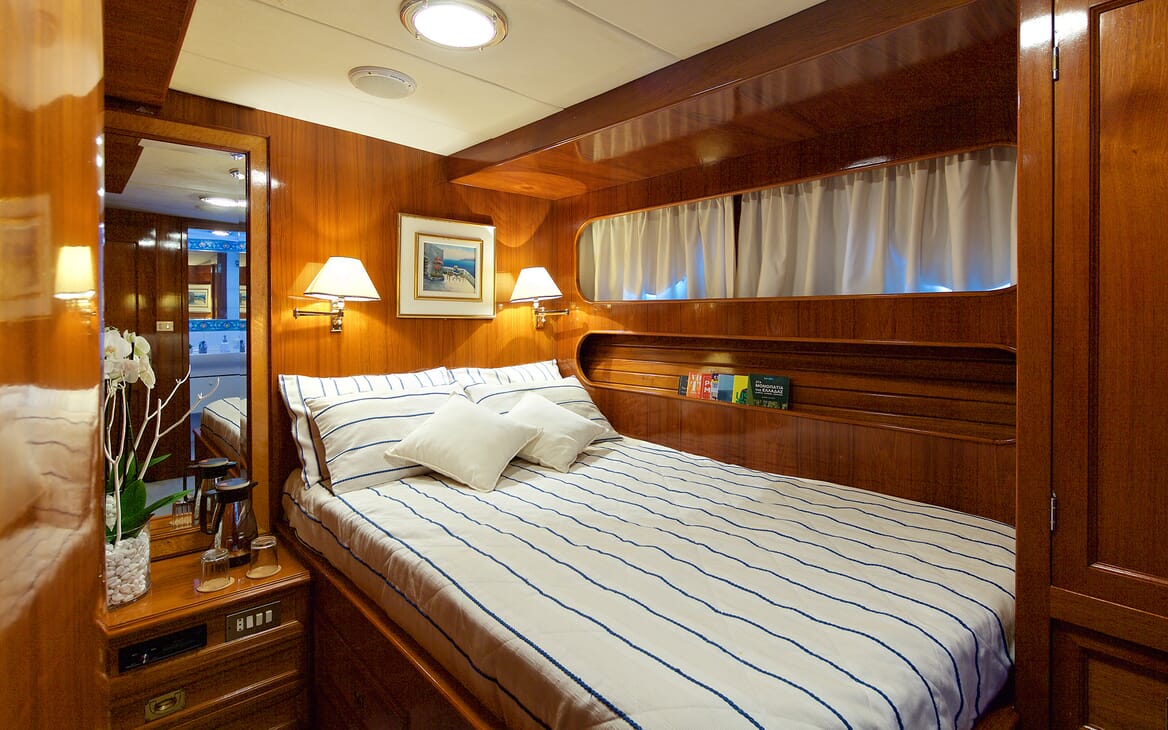 Sailing Yacht Hermina guest cabin