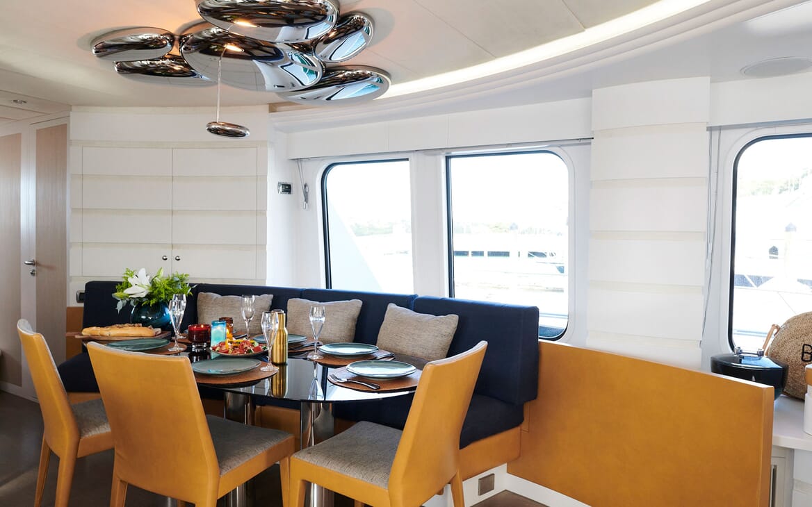 Motor Yacht WILLOW Main Salon Dining Table