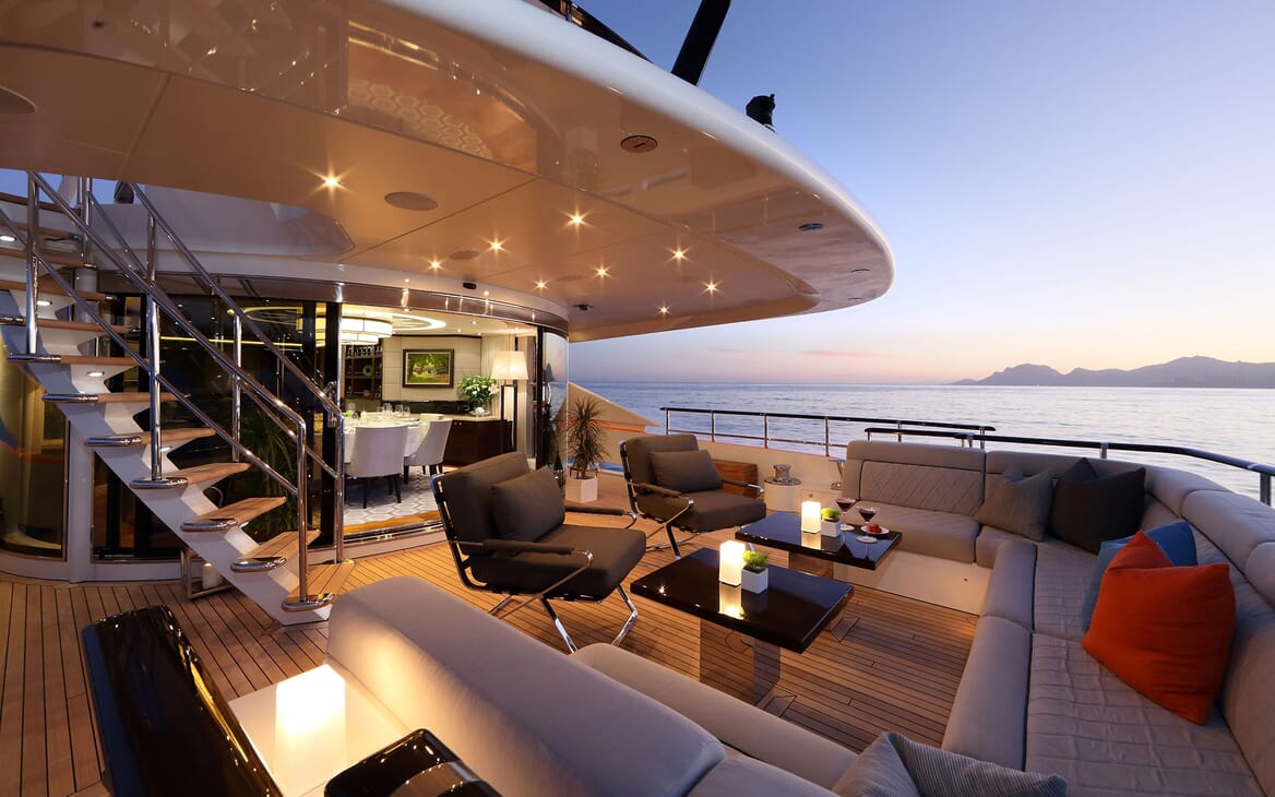Motor Yacht AURELIA Aft Deck Seating