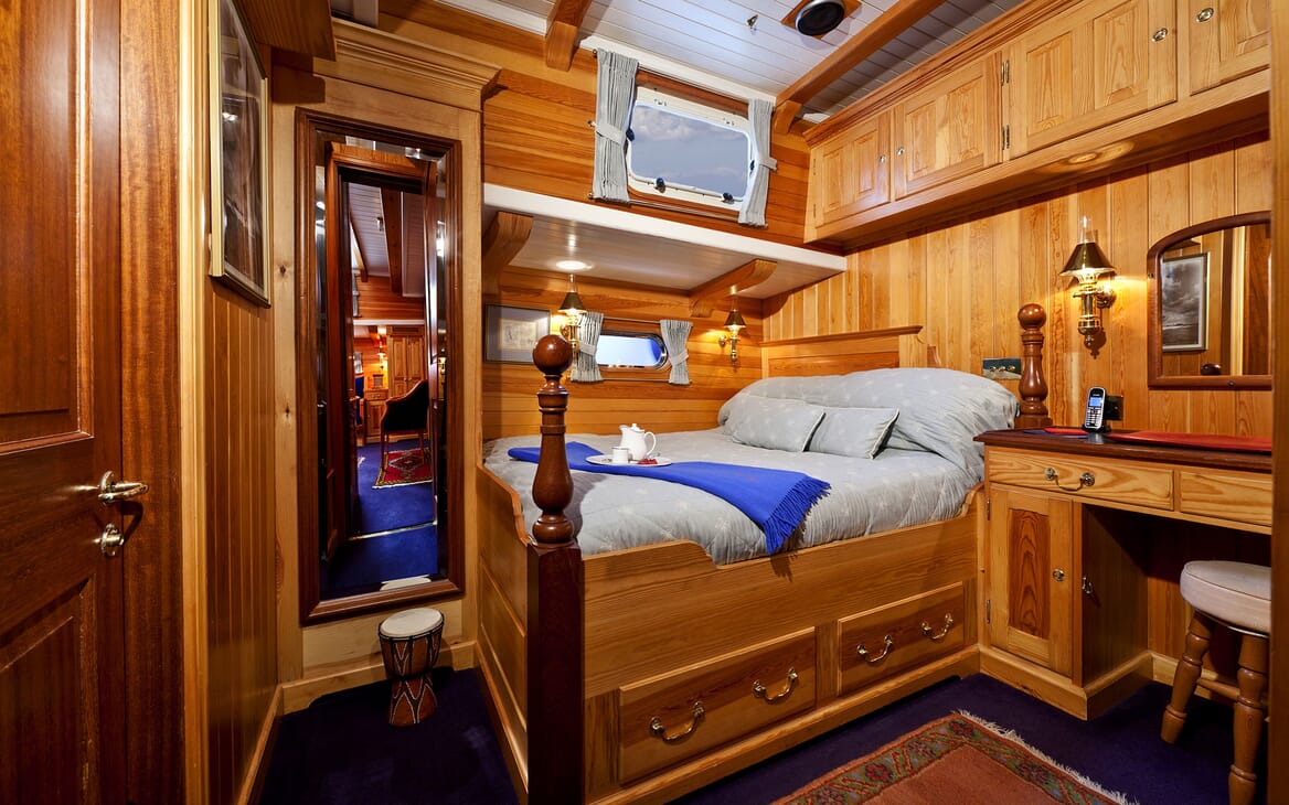 Sailing Yacht TIGERLILY OF CORNWALL Double Guest VIP Stateroom