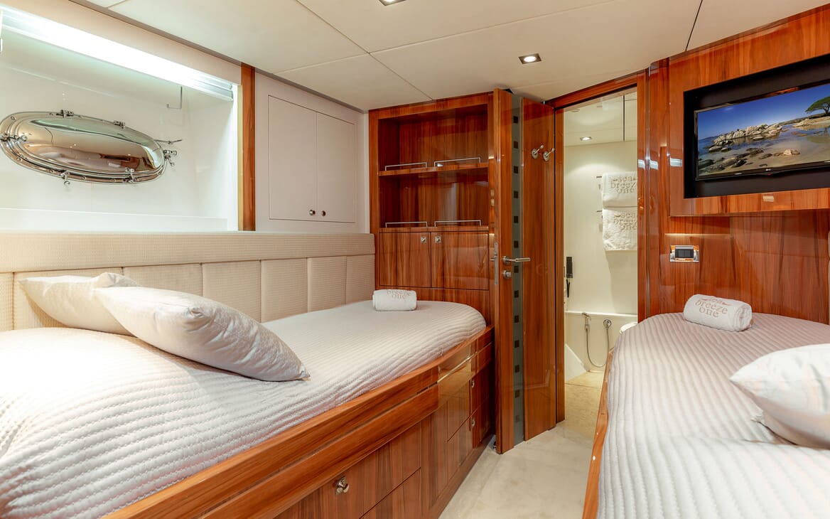 Motor Yacht SEA BREEZE ONE Twin Guest Stateroom