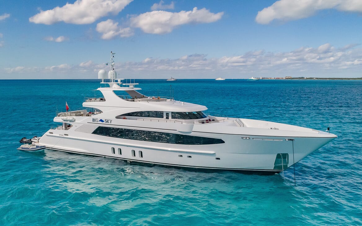 Motor Yacht Big Sky Profile