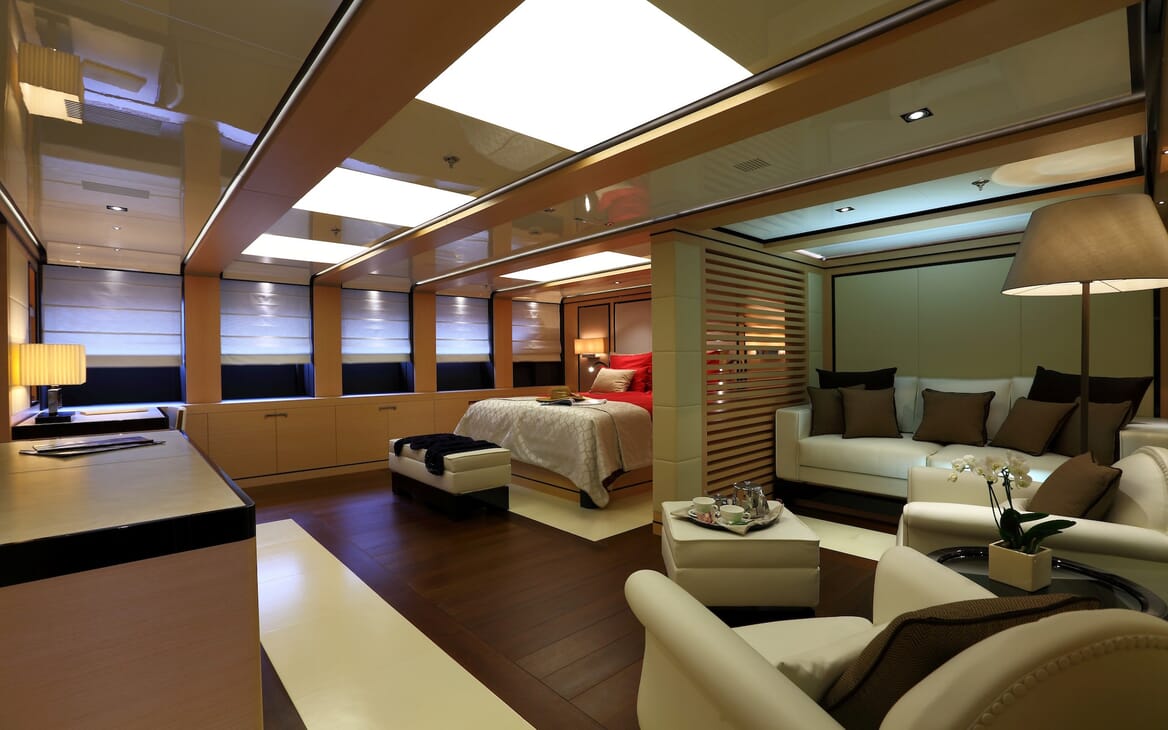Motor Yacht 2 Ladies master cabin