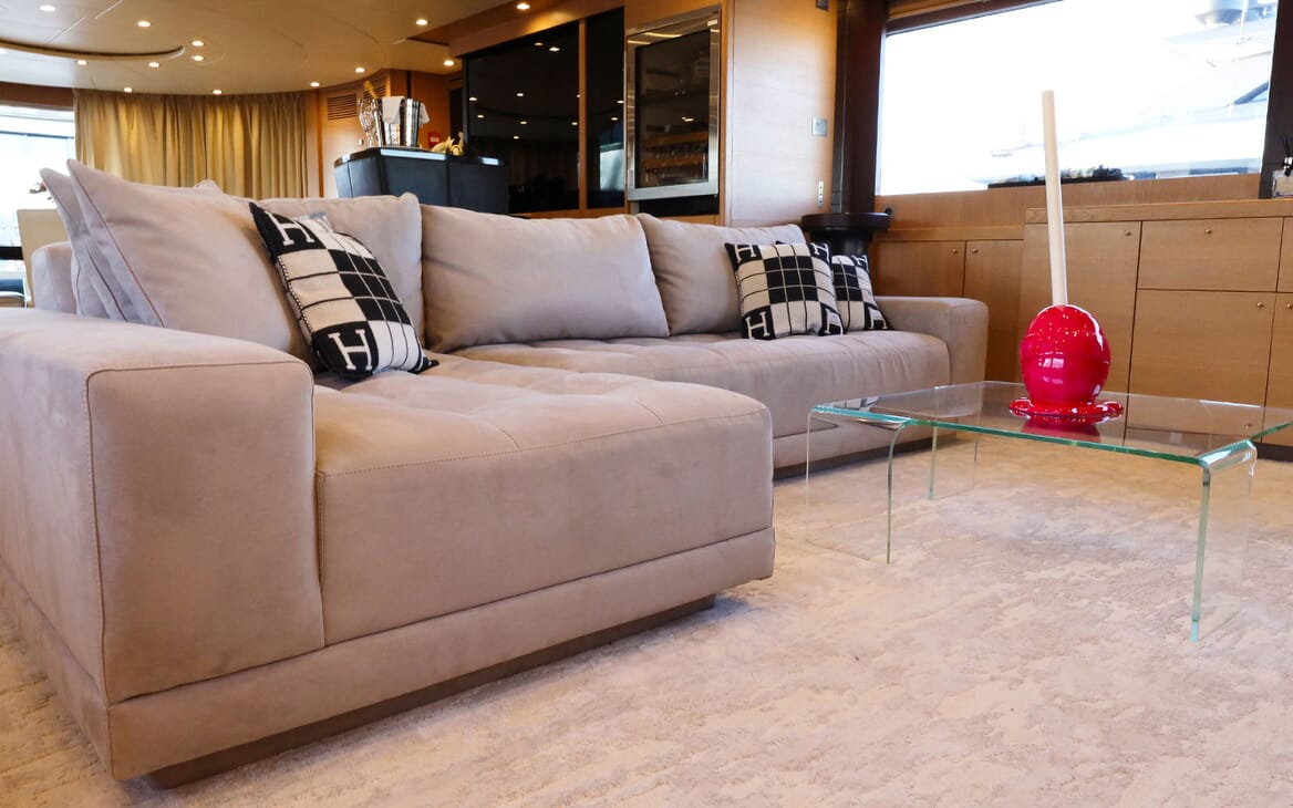 Motor Yacht Hooligan II Master Stateroom 3
