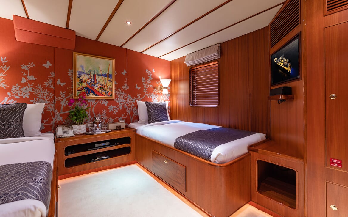 Motor Yacht NORTHERN SUN Guest Twin Stateroom